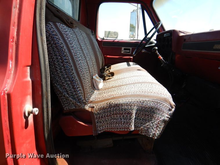 image for item DM1420 1981 GMC C7500  grain truck