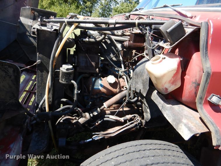 image for item DM1420 1981 GMC C7500  grain truck