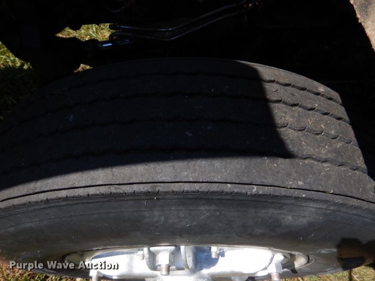 image for item DM1420 1981 GMC C7500  grain truck