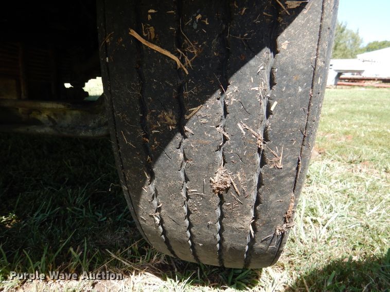 image for item DM1420 1981 GMC C7500  grain truck