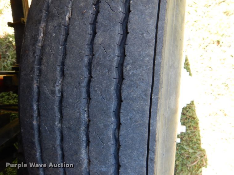 image for item DM1420 1981 GMC C7500  grain truck