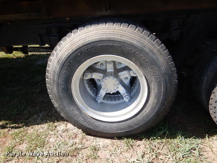 image for item DM1420 1981 GMC C7500  grain truck