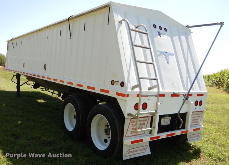 image for item DM1422 2009 Neville  grain trailer