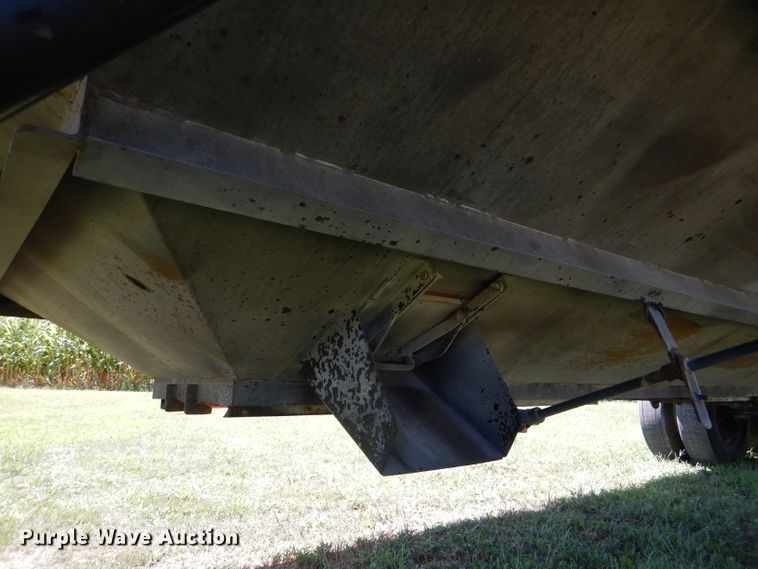 image for item DM1422 2009 Neville  grain trailer