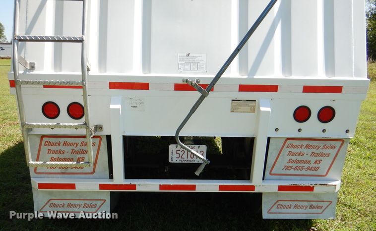 image for item DM1422 2009 Neville  grain trailer