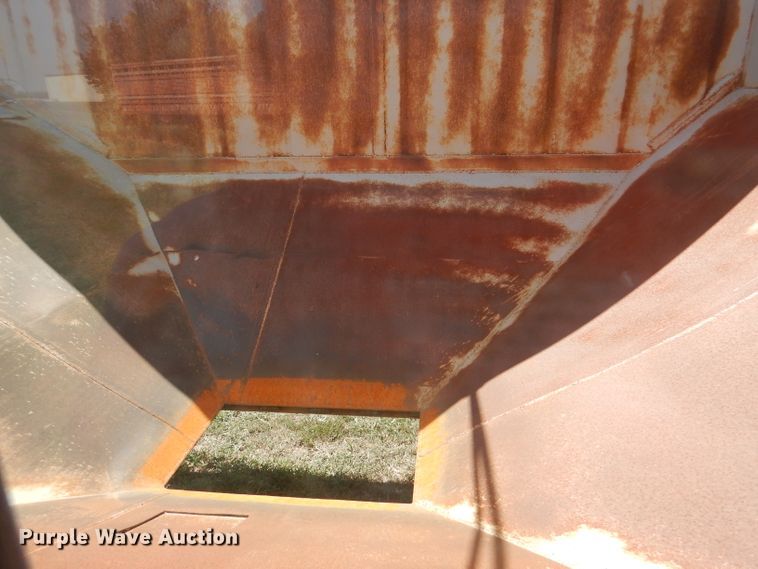 image for item DM1422 2009 Neville  grain trailer