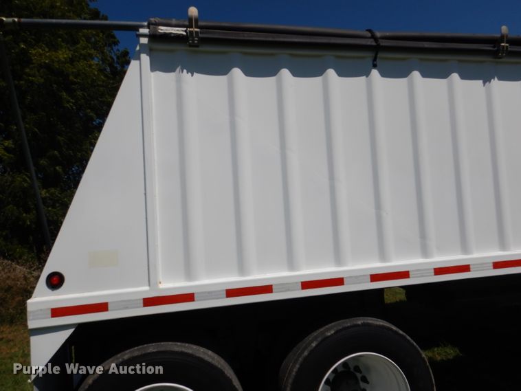 image for item DM1422 2009 Neville  grain trailer