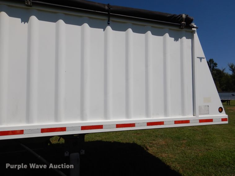 image for item DM1422 2009 Neville  grain trailer