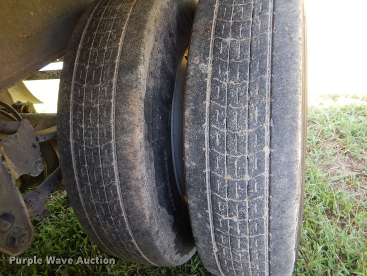 image for item DM1422 2009 Neville  grain trailer