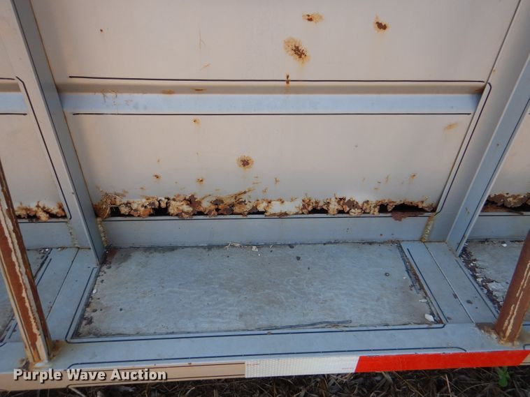 image for item DM1426 2008 Ponderosa  livestock trailer