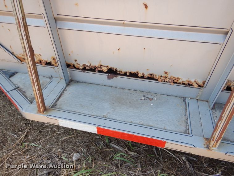 image for item DM1426 2008 Ponderosa  livestock trailer