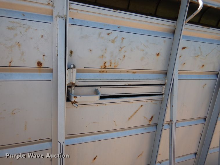 image for item DM1426 2008 Ponderosa  livestock trailer