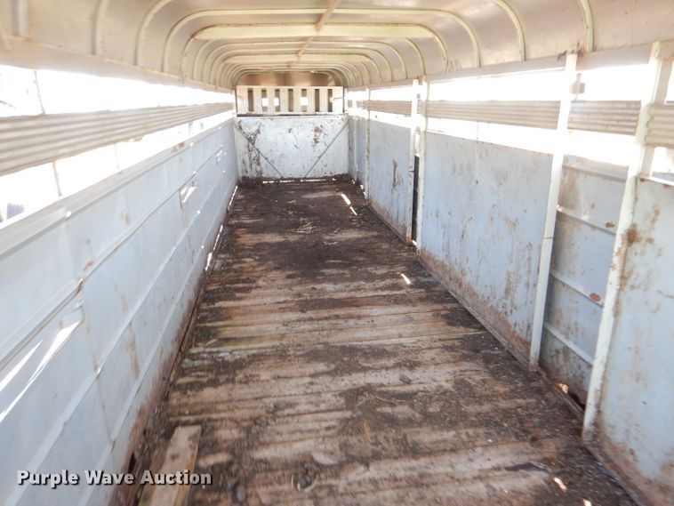 image for item DM1426 2008 Ponderosa  livestock trailer