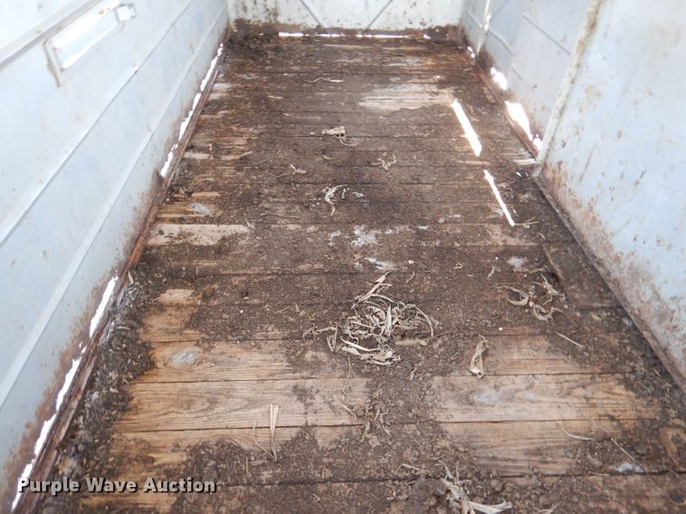 image for item DM1426 2008 Ponderosa  livestock trailer