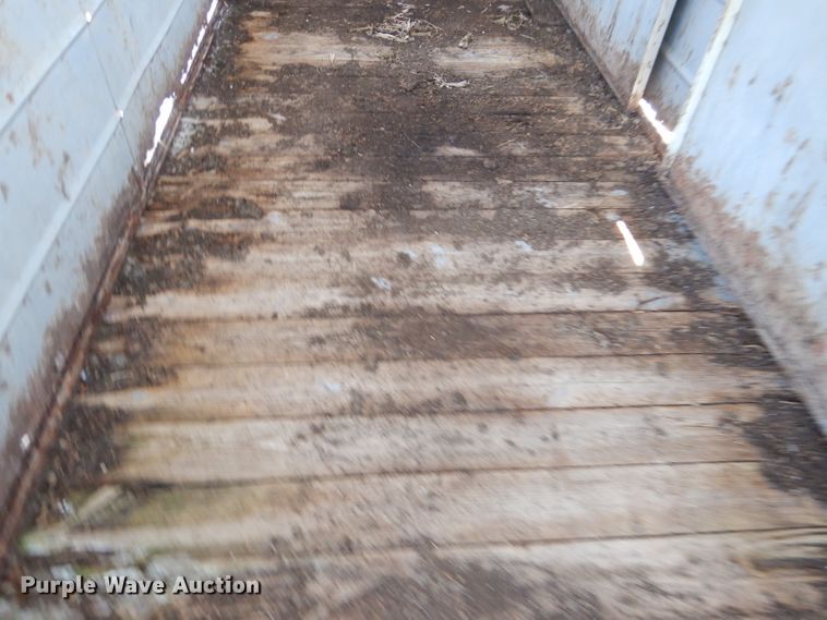 image for item DM1426 2008 Ponderosa  livestock trailer