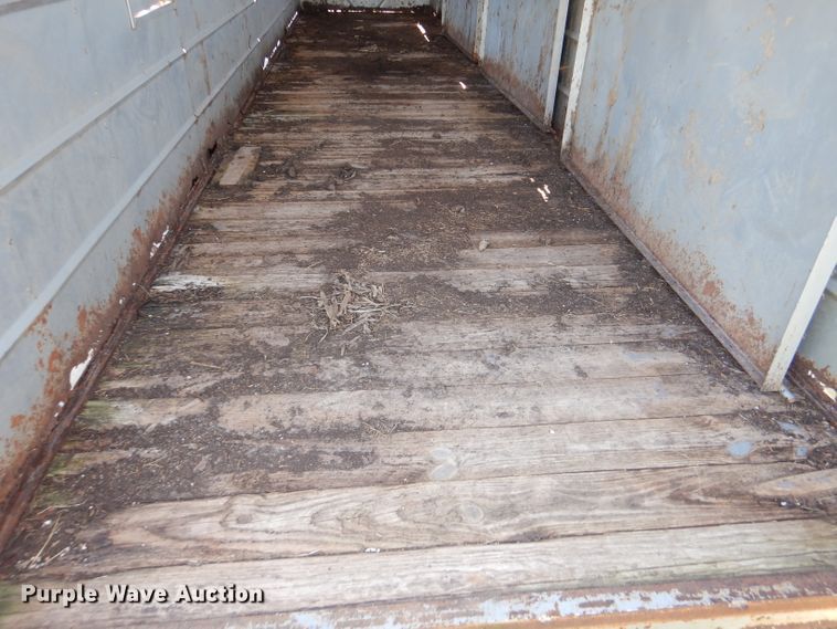 image for item DM1426 2008 Ponderosa  livestock trailer