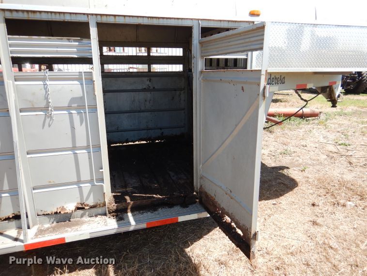 image for item DM1426 2008 Ponderosa  livestock trailer