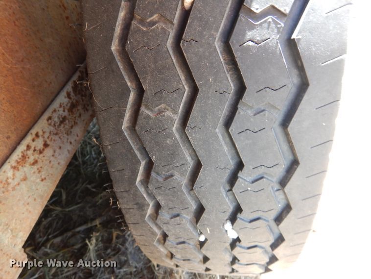 image for item DM1426 2008 Ponderosa  livestock trailer