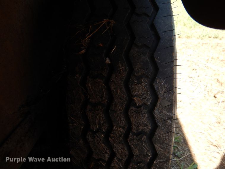 image for item DM1426 2008 Ponderosa  livestock trailer