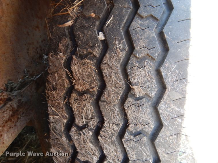 image for item DM1426 2008 Ponderosa  livestock trailer