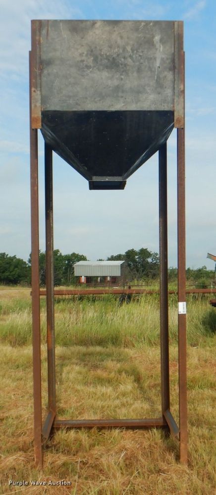 image for item DM3953 Grain hopper