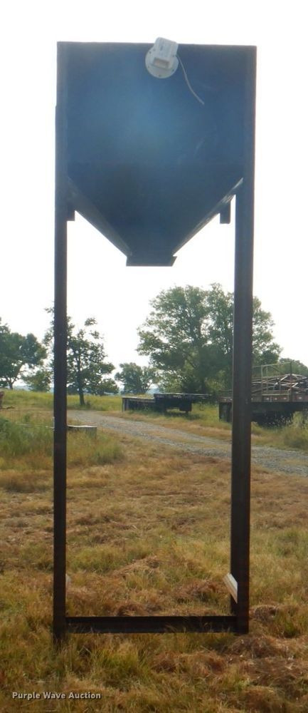 image for item DM3953 Grain hopper