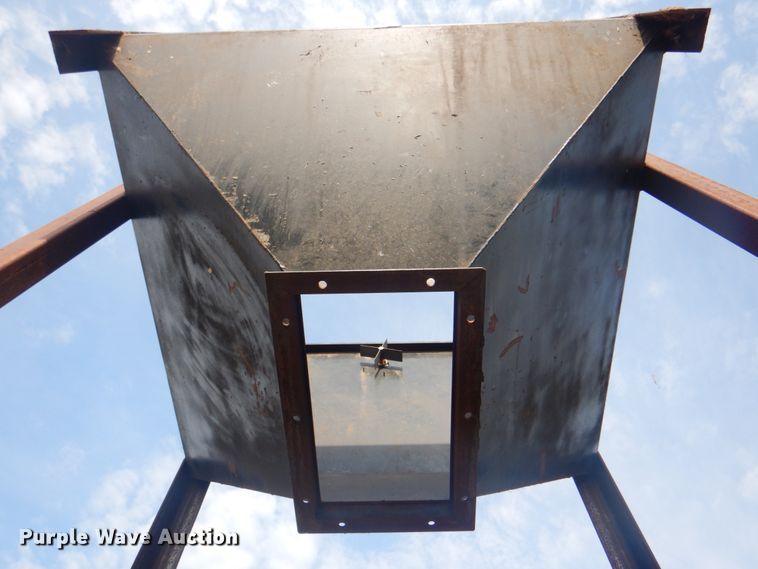 image for item DM3953 Grain hopper