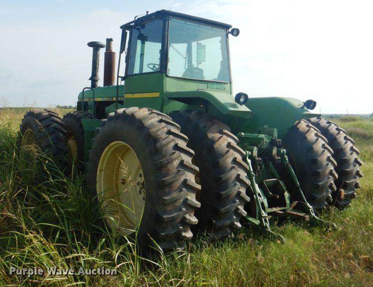 image for item DM3954 1981 John Deere 8640  4WD tractor