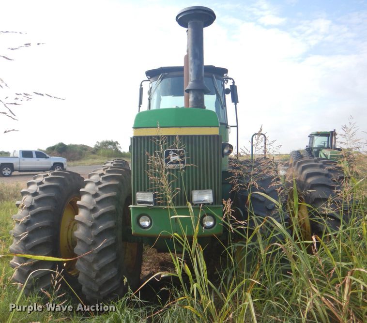 image for item DM3954 1981 John Deere 8640  4WD tractor