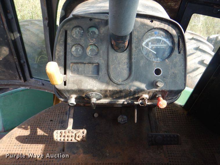 image for item DM3954 1981 John Deere 8640  4WD tractor