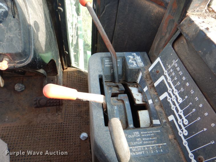 image for item DM3954 1981 John Deere 8640  4WD tractor