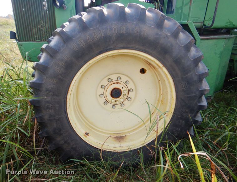 image for item DM3954 1981 John Deere 8640  4WD tractor