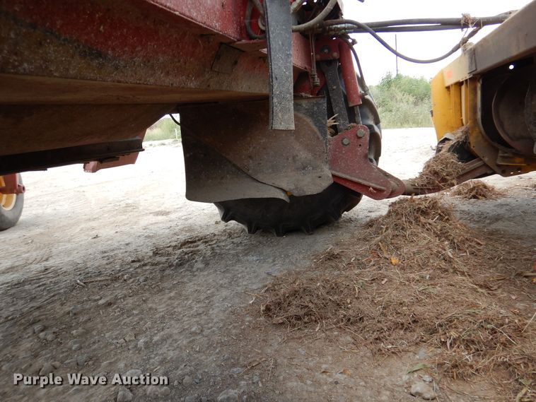 image for item DM6412 2013 New Holland H8080  windrower