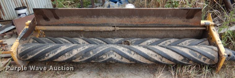 image for item DM6412 2013 New Holland H8080  windrower