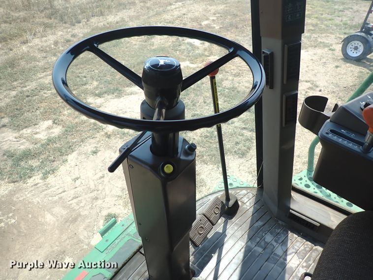 image for item DN1897 1991 John Deere 9500  combine