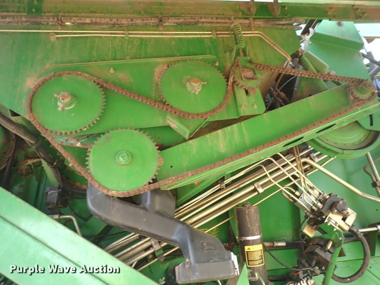 image for item DN1897 1991 John Deere 9500  combine