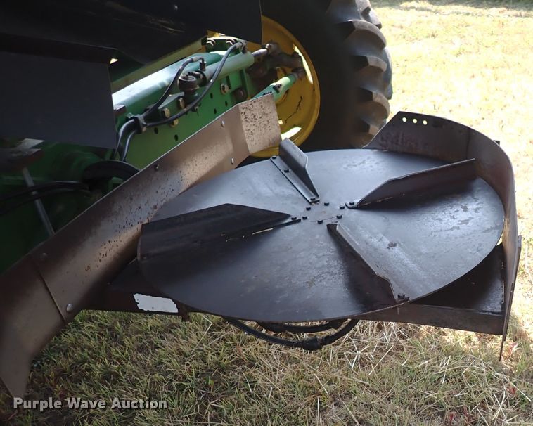 image for item DN1897 1991 John Deere 9500  combine