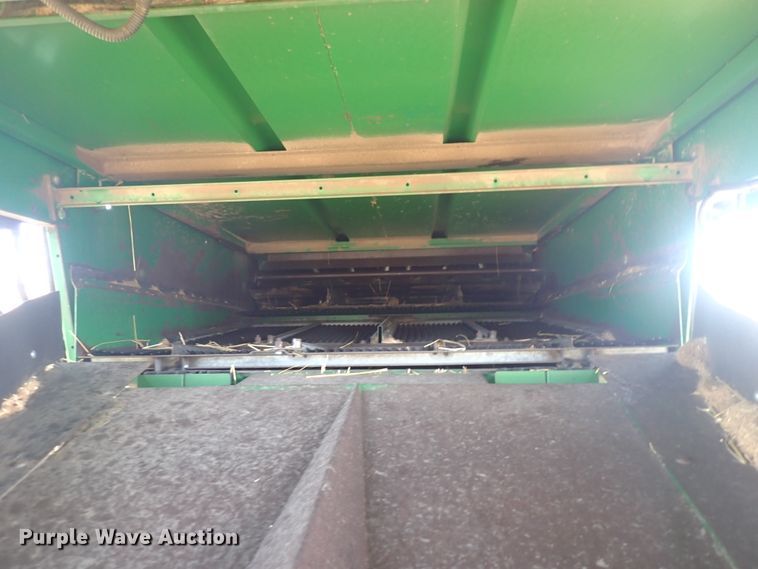 image for item DN1897 1991 John Deere 9500  combine