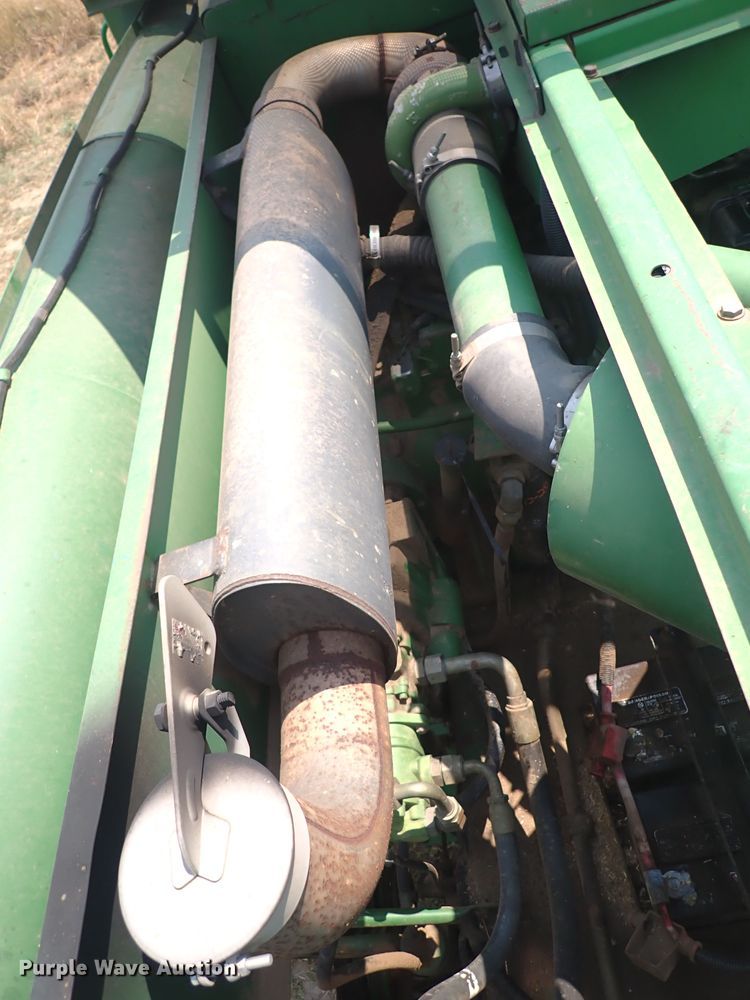 image for item DN1897 1991 John Deere 9500  combine