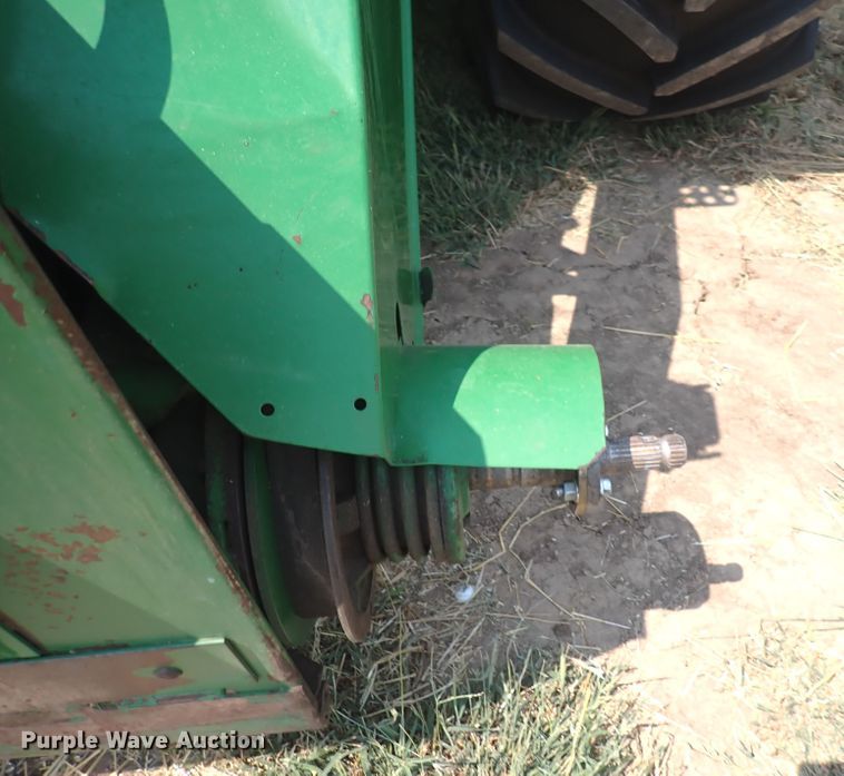 image for item DN1897 1991 John Deere 9500  combine
