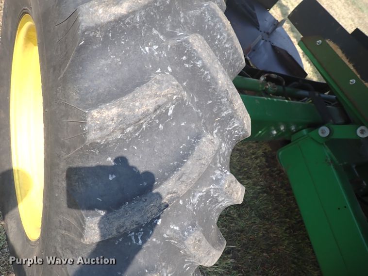 image for item DN1897 1991 John Deere 9500  combine