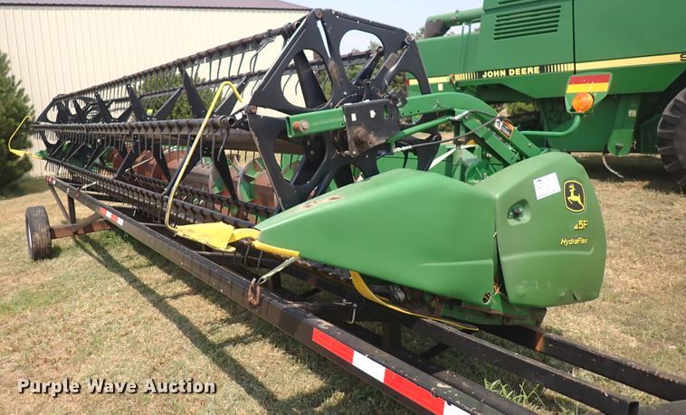 image for item DN1898 2004 John Deere 625F  HydraFlex flex head