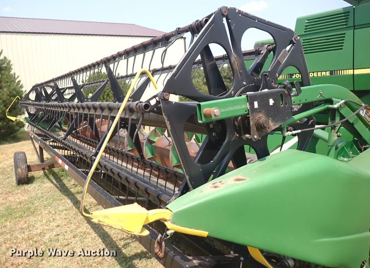 image for item DN1898 2004 John Deere 625F  HydraFlex flex head