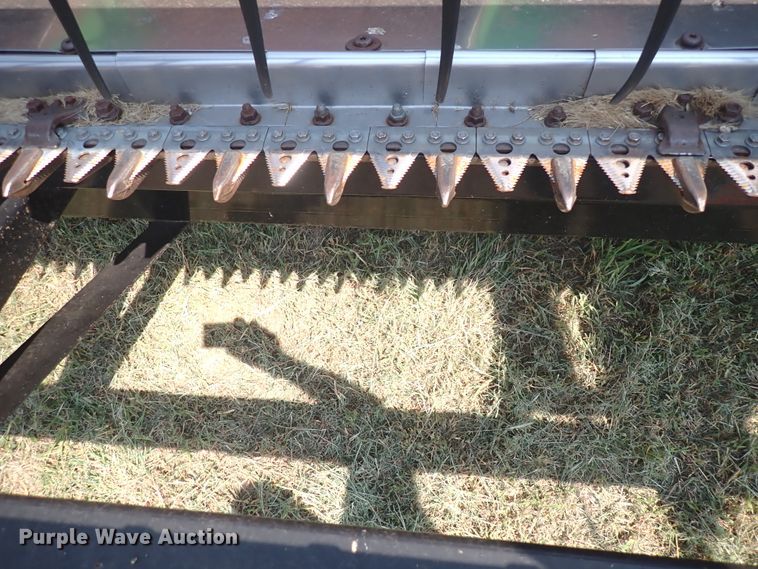 image for item DN1898 2004 John Deere 625F  HydraFlex flex head