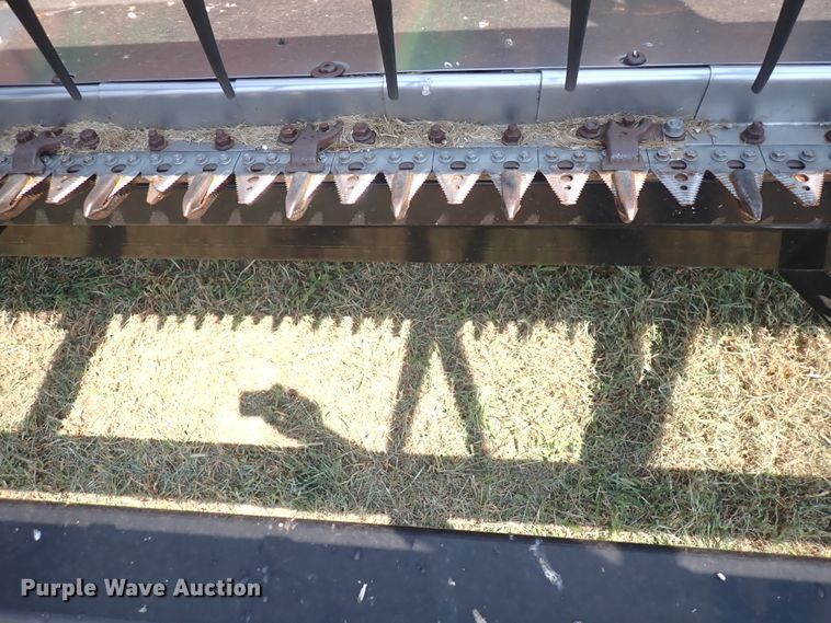 image for item DN1898 2004 John Deere 625F  HydraFlex flex head