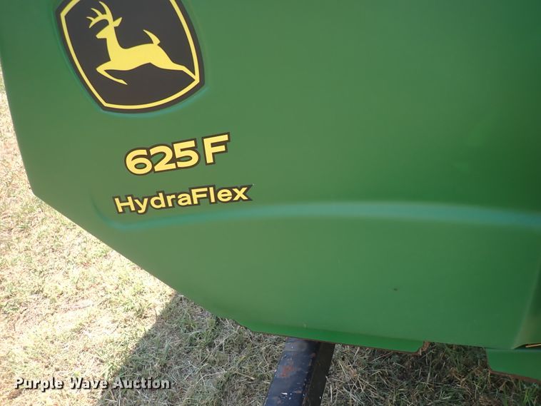 image for item DN1898 2004 John Deere 625F  HydraFlex flex head