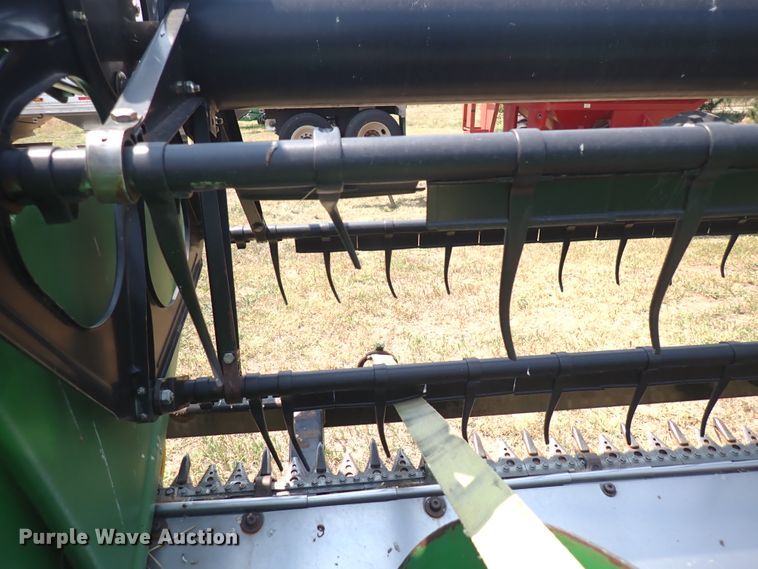 image for item DN1898 2004 John Deere 625F  HydraFlex flex head