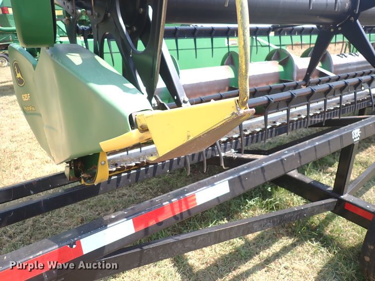 image for item DN1898 2004 John Deere 625F  HydraFlex flex head