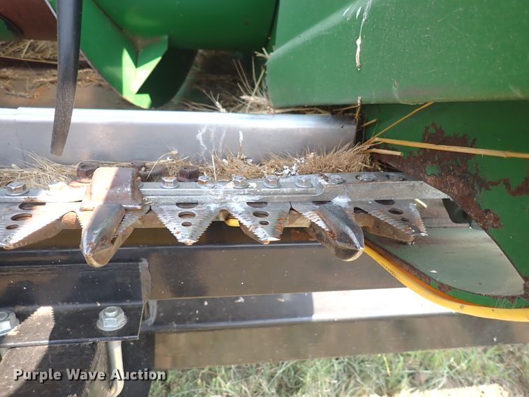 image for item DN1898 2004 John Deere 625F  HydraFlex flex head