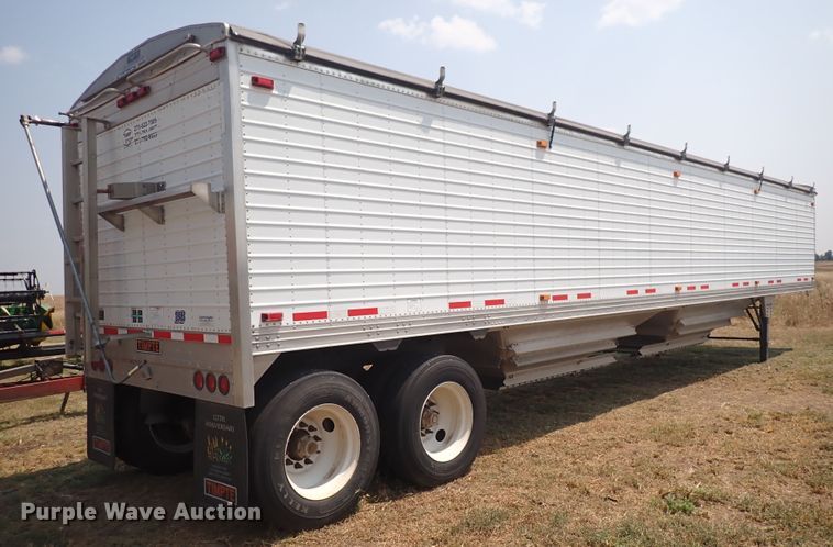 image for item DN1900 2010 Timpte Super Hopper  grain trailer